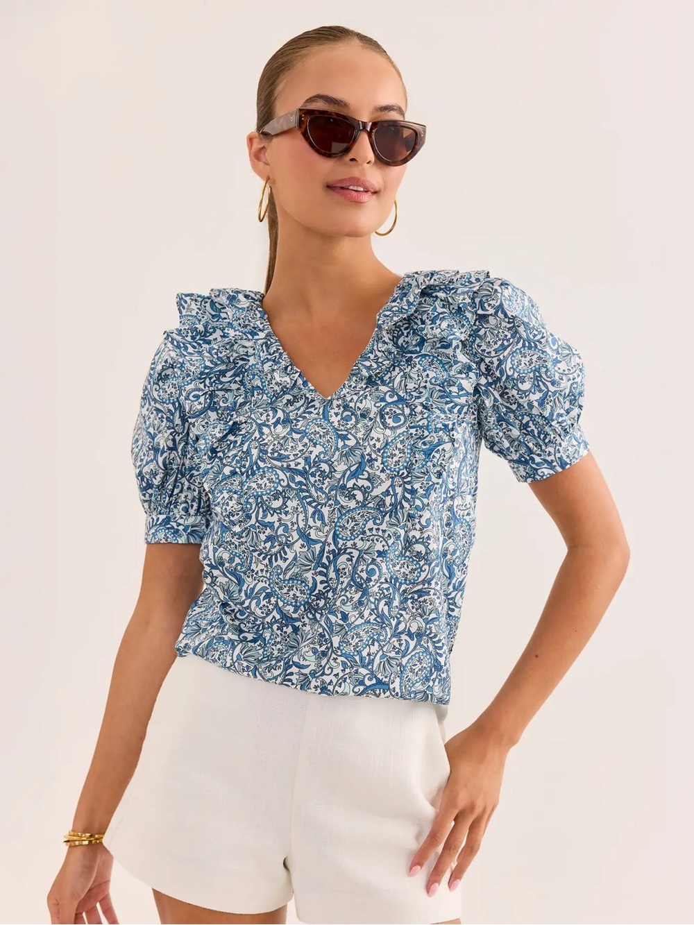 NWT Avara Blue Paisley Print Blue Ruffle Top - size extra small